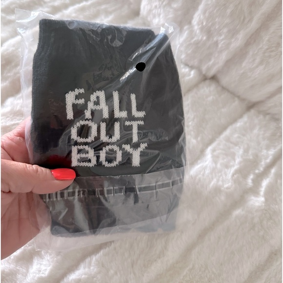 Fallout Boy VIP Swag from 2024 Tour - Picture 3 of 8